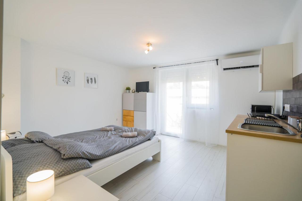Zigzag Apartman Siofok Bagian luar foto